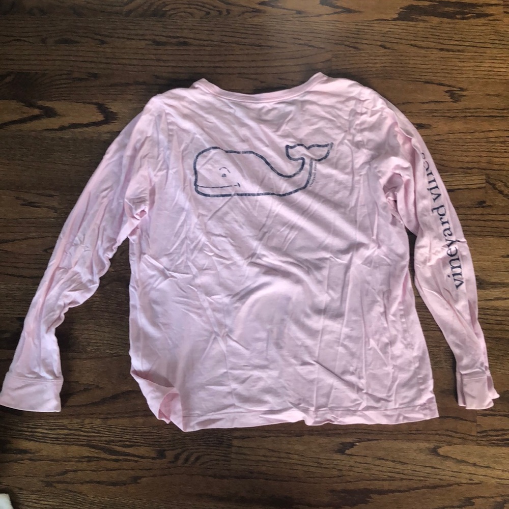Light pink vineyard vines long sleeve tee w pocket